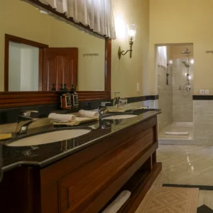 Deluxe Suites